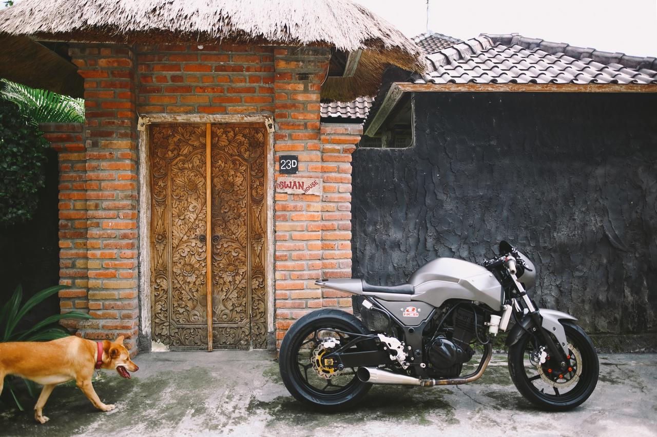 Swan House Canggu Hotel Esterno foto